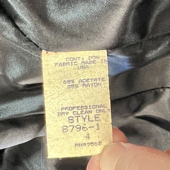 Vintage Victor Costa Black Velvet Heavily Beaded Evening Gown Bustle Back Sz 4 - Picture 15 of 16